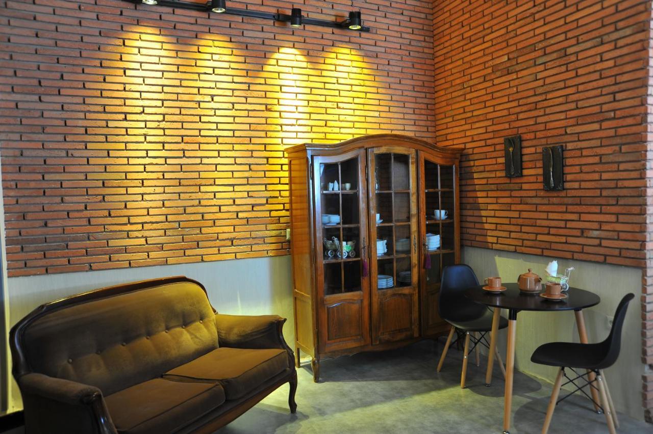 Brickwall Tbilisi-Tbilisi Vibe Exterior photo